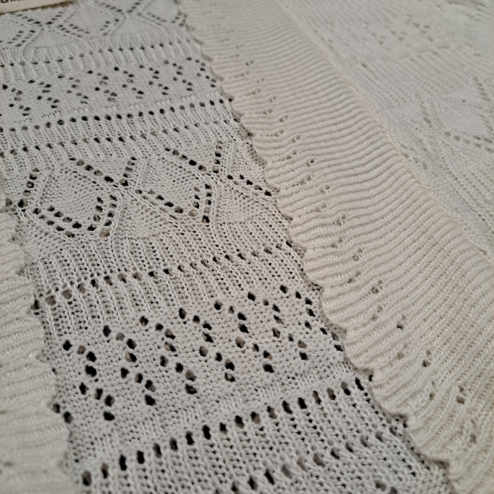 Chic White Women's Knit Shrug - Picture 5 of 6